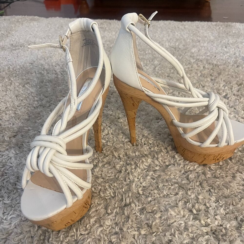 H by Halston White Leather Platform Heels NEW 8.5